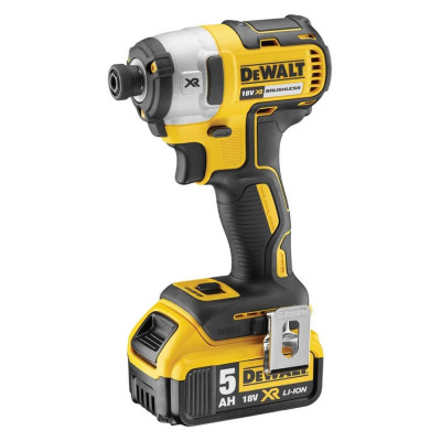 Винтоверт аккумуляторный ударный DeWalt DCF887P2